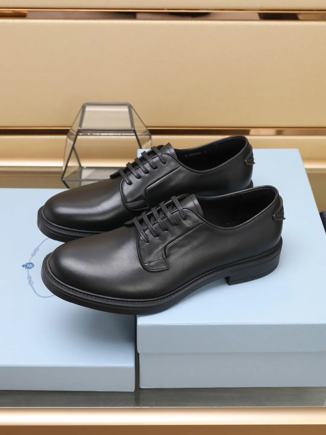 P640💰🔥《PRADA》👏Latest • High-end top brand luxury ~ purchasing agency, top quality. New fashionable business men's shoes🔜The uppers are made of original open-edge beaded cowhide➕cowhide·lining, with fine workmanship. The original stylish and soft combination wear-resistant and non-slip outsole is light and comfortable on the feet. The real thing looks better in real life. Size: 38/45